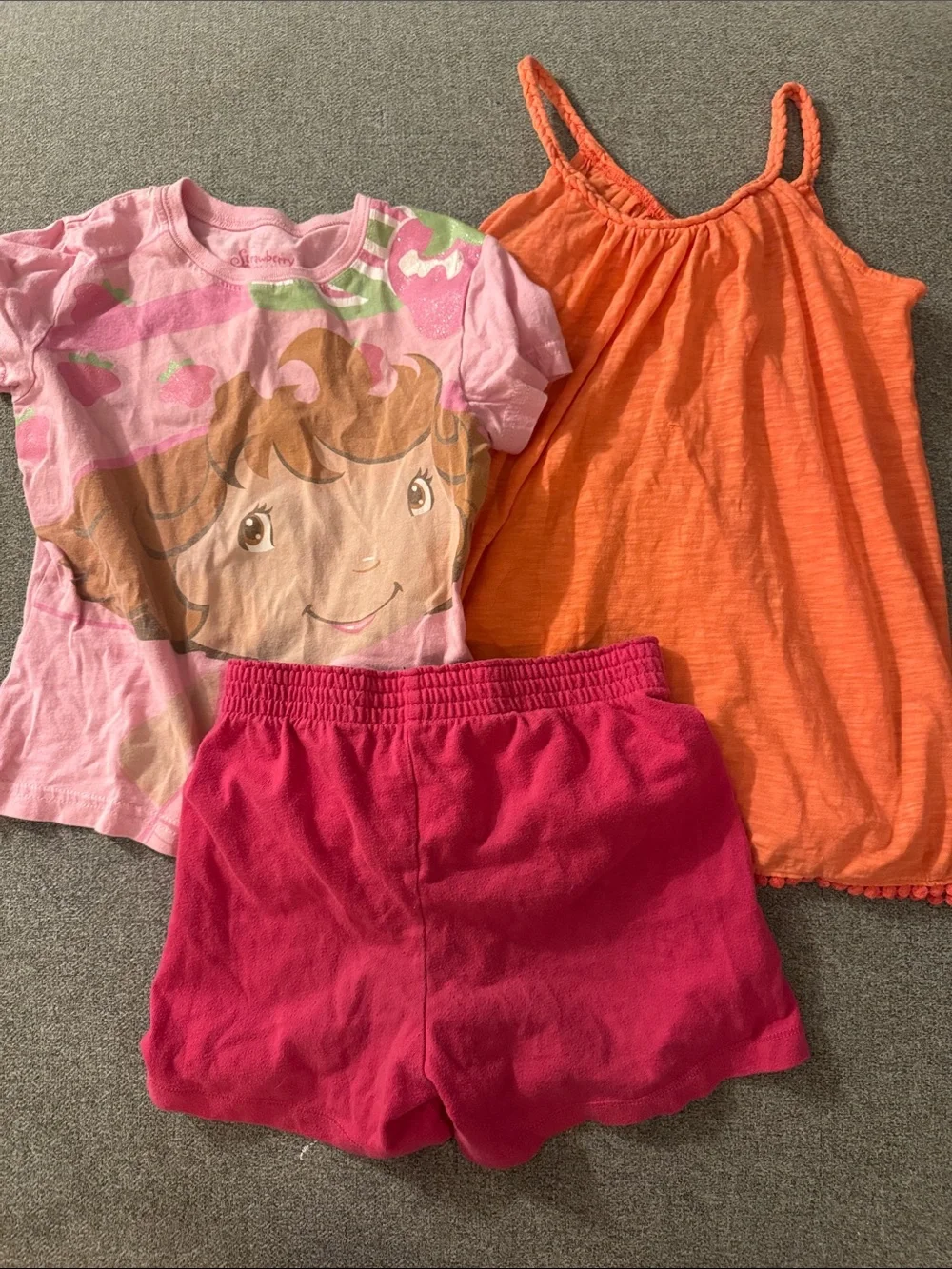 5/$15- Outfit bundle size small